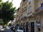 İcarəyə verilir 2 otaqlı 55 m2 köhnə tikili Səməd Vurğun parkı