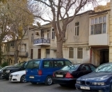 Satılır 2 otaqlı 60 m2 köhnə tikili Axundov bağı