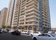 Satılır 3 otaqlı 70 m2 obyekt Nəsimi bazarı