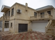 Satılır 8 otaqlı 300 m2 villa Quba