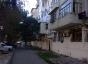 Satılır 3 otaqlı 50 m2 köhnə tikili Zərifə Əliyeva adına park