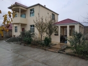 Satılır 4 otaqlı 200 m2 həyət evi Pirşağı
