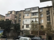 Satılır 3 otaqlı 68 m2 köhnə tikili İnşaatçılar m.