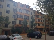 Satılır 3 otaqlı 100 m2 köhnə tikili Yasamal r.