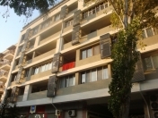 Satılır 2 otaqlı 70 m2 köhnə tikili Səməd Vurğun parkı