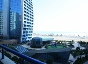 İcarəyə verilir 4 otaqlı 270 m2 yeni tikili Qara şəhər