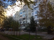 Satılır 3 otaqlı 65 m2 köhnə tikili Yasamal r.