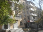 Satılır 2 otaqlı 38 m2 köhnə tikili İnşaatçılar m.