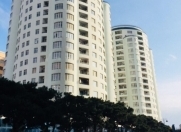 İcarəyə verilir 4 otaqlı 175 m2 yeni tikili Təzə bazar