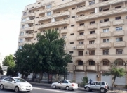 Satılır 3 otaqlı 100 m2 köhnə tikili Elmlər Akademiyası m.