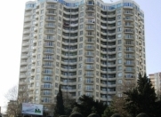 İcarəyə verilir 4 otaqlı 190 m2 yeni tikili Yasamal r.