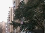 Satılır 4 otaqlı 100 m2 köhnə tikili Neapol dairəsi