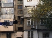 Satılır 3 otaqlı 100 m2 köhnə tikili Bakı Dövlət Universiteti