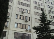 Satılır 3 otaqlı 85 m2 köhnə tikili İnşaatçılar m.