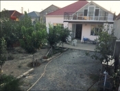 Satılır 3 otaqlı 300 m2 həyət evi Buzovna