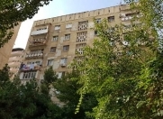 Satılır 3 otaqlı 89 m2 köhnə tikili Tibb Universiteti