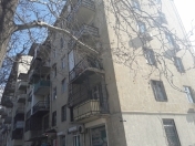 Satılır 3 otaqlı 75 m2 köhnə tikili İnşaatçılar m.