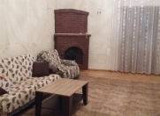 İcarəyə verilir 4 otaqlı 125 m2 köhnə tikili 28 May m.