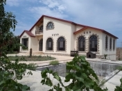 Satılır 5 otaqlı 200 m2 bağ evi Mərdəkan