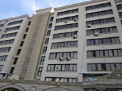 Satılır 3 otaqlı 75 m2 köhnə tikili Ayna Sultanova heykəli