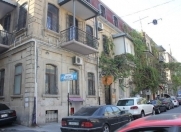 İcarəyə verilir 2 otaqlı 55 m2 köhnə tikili Səməd Vurğun parkı