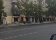 Satılır 3 otaqlı 70 m2 köhnə tikili İzmir parkı