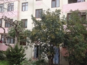Satılır 2 otaqlı 32 m2 köhnə tikili 3 mkr