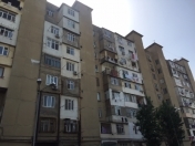 Satılır 2 otaqlı 72 m2 köhnə tikili İnşaatçılar m.