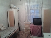 İcarəyə verilir 1 otaqlı 15 m2 köhnə tikili Təfəkkür Universiteti