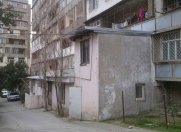 Satılır 5 otaqlı 120 m2 köhnə tikili Zərifə Əliyeva adına park