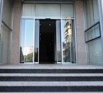 İcarəyə verilir 35 otaqlı 2800 m2 ofis 20 yanvar m.