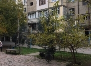 Satılır 1 otaqlı 34 m2 köhnə tikili Yasamal r.