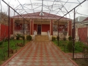 Satılır 4 otaqlı 150 m2 həyət evi Hövsan