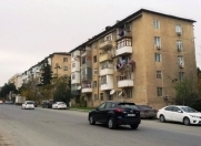 Satılır 2 otaqlı 57 m2 köhnə tikili Elmlər Akademiyası m.