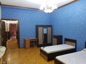 İcarəyə verilir 5 otaqlı 250 m2 yeni tikili Əmək və Əhalinin Sosial Müdafiəsi Nazirliyi