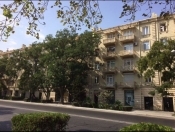 Satılır 2 otaqlı 65 m2 köhnə tikili Yasamal r.