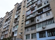 Satılır 2 otaqlı 55 m2 köhnə tikili Yasamal r.