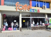 Satılır 3 otaqlı 220 m2 obyekt Memar Əcəmi m.