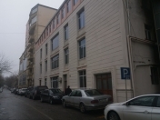 İcarəyə verilir 51 otaqlı 2000 m2 ofis ABŞ səfirliyi