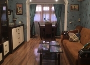 Satılır 3 otaqlı 70 m2 köhnə tikili İnşaatçılar m.