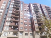 İcarəyə verilir 4 otaqlı 160 m2 yeni tikili Tibb Universiteti