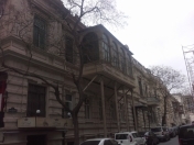 Satılır 6 otaqlı 250 m2 köhnə tikili Fontanlar bağı