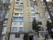 Satılır 4 otaqlı 100 m2 köhnə tikili Əhmədli