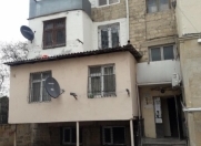 Satılır 1 otaqlı 35 m2 köhnə tikili Yasamal r.