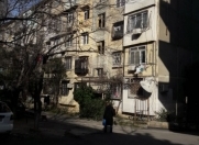 Satılır 2 otaqlı 42 m2 köhnə tikili 3 mkr