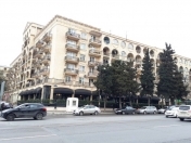 Satılır 3 otaqlı 85 m2 köhnə tikili Yasamal r.