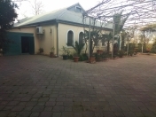 Satılır 7 otaqlı 200 m2 həyət evi 8 km