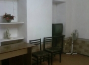 Satılır 3 otaqlı 50 m2 köhnə tikili Yasamal r.