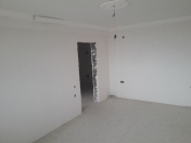 Satılır 1 otaqlı 65 m2 yeni tikili İnşaatçılar m.