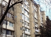 Satılır 3 otaqlı 82 m2 köhnə tikili İnşaatçılar m.